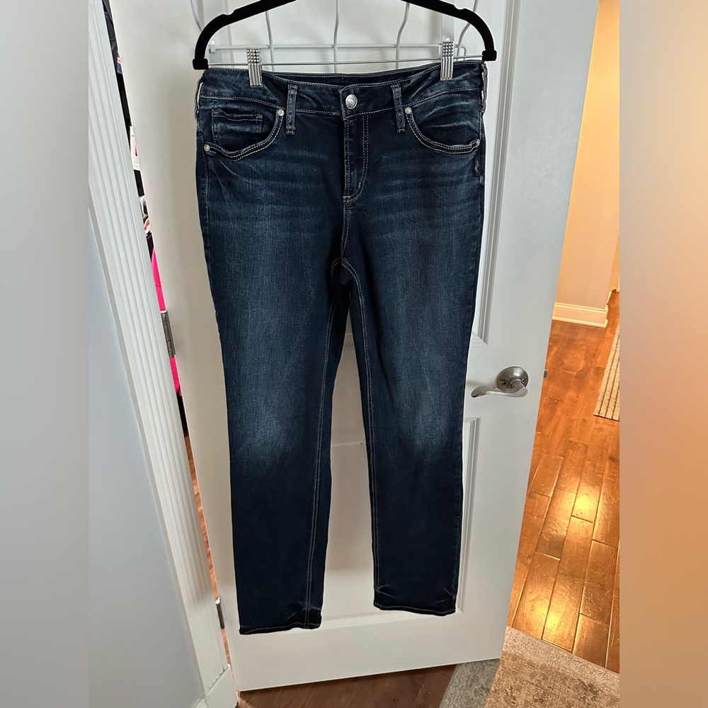 *NEW*Sz 32* 33” Tall* Silver jeans* Suki Straight